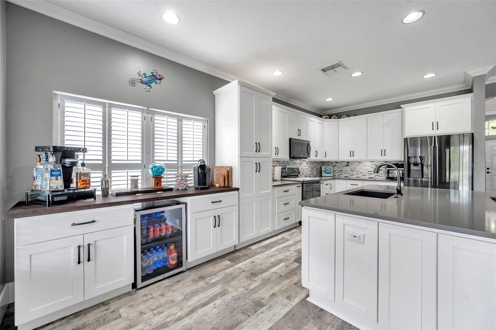 Image 17 of 100 For 9309 Edistro Place