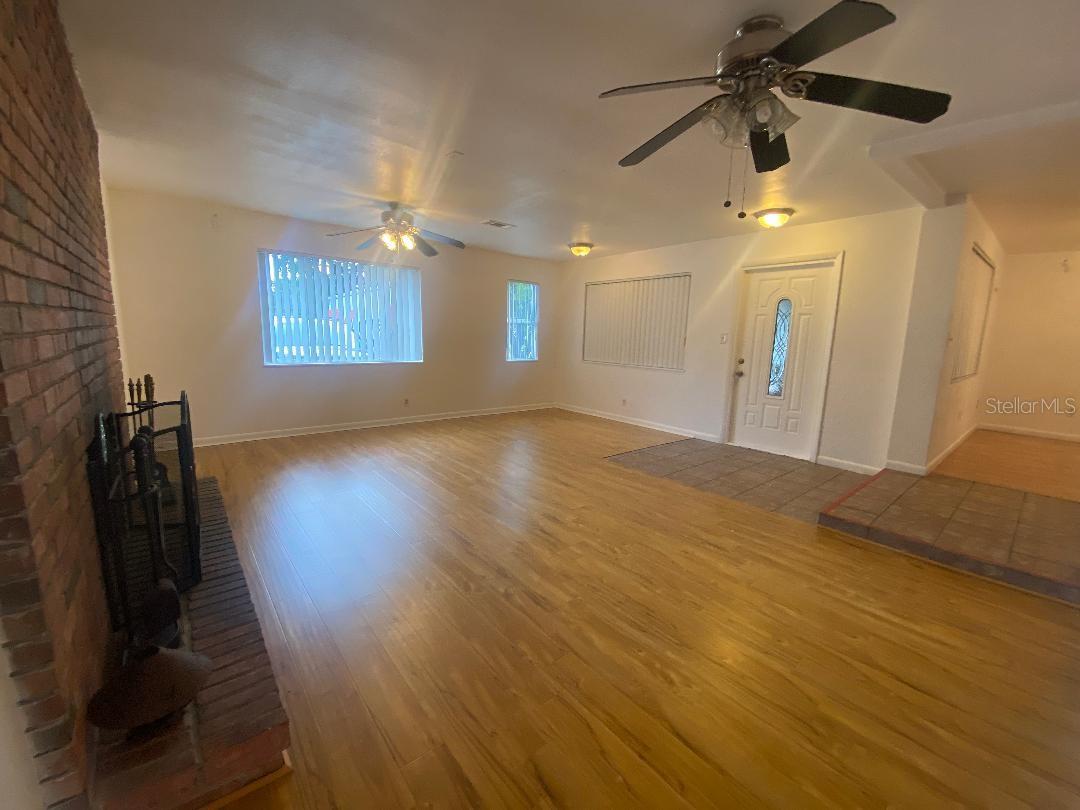 Image 21 of 46 For 3530 Beechwood Terrace N