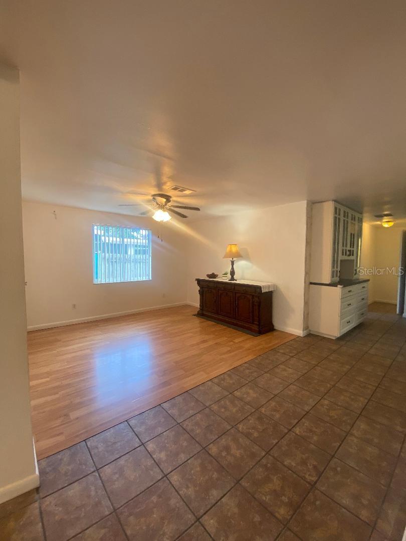 Image 26 of 46 For 3530 Beechwood Terrace N