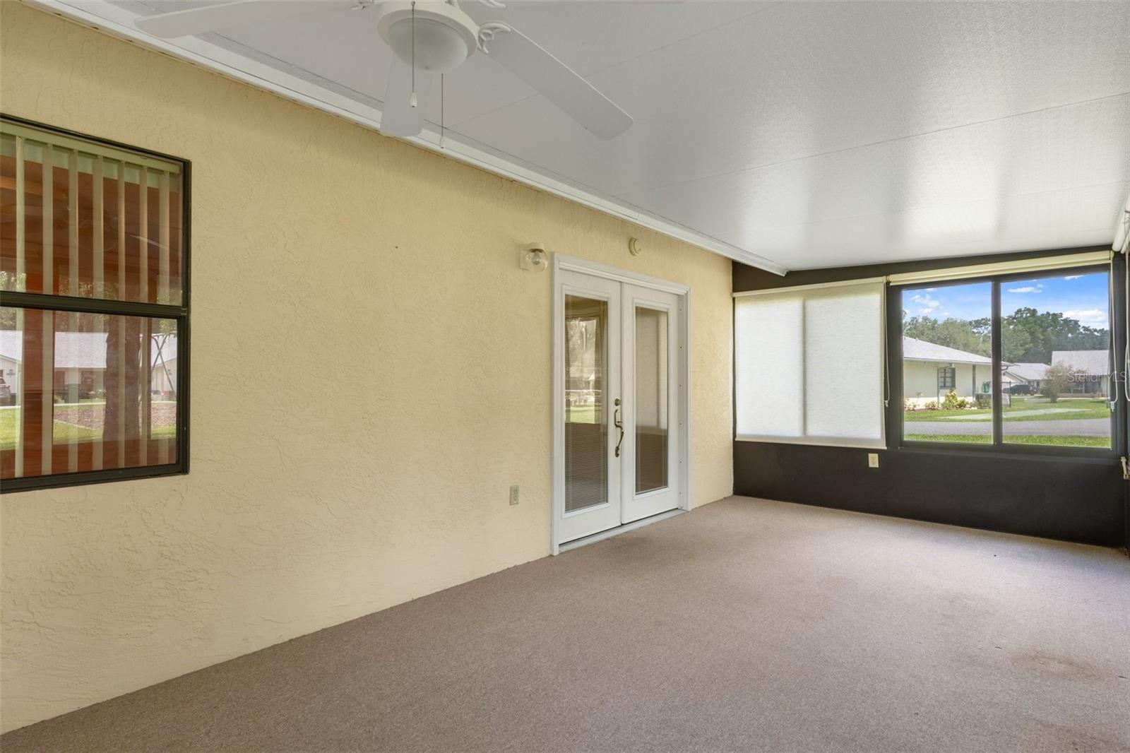 Listing photo id 26 for 582 Whispering Pines Boulevard