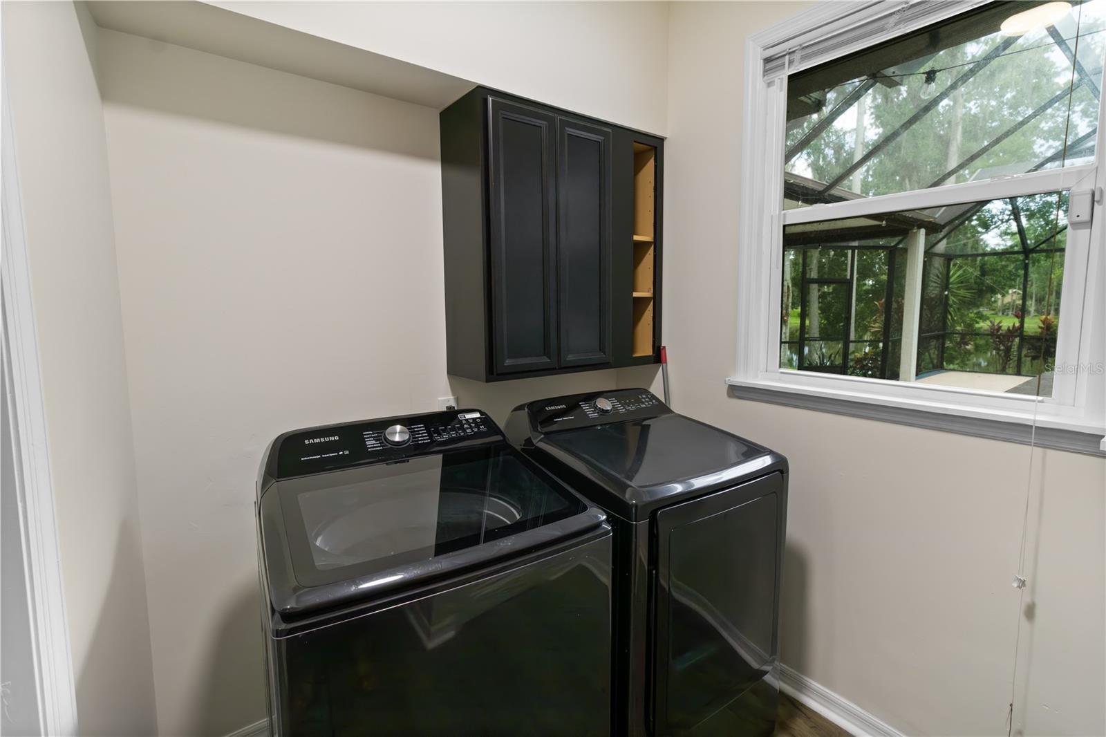 Listing photo id 20 for 2202 Amity Court