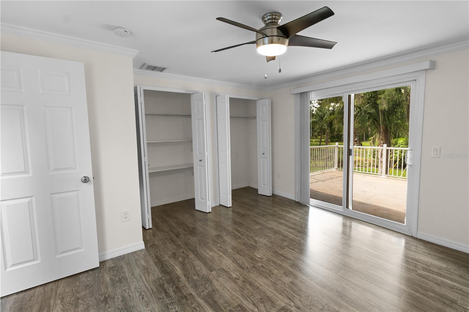Listing photo id 40 for 2202 Amity Court