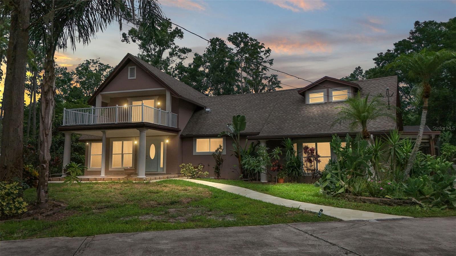 Listing photo id 70 for 2202 Amity Court