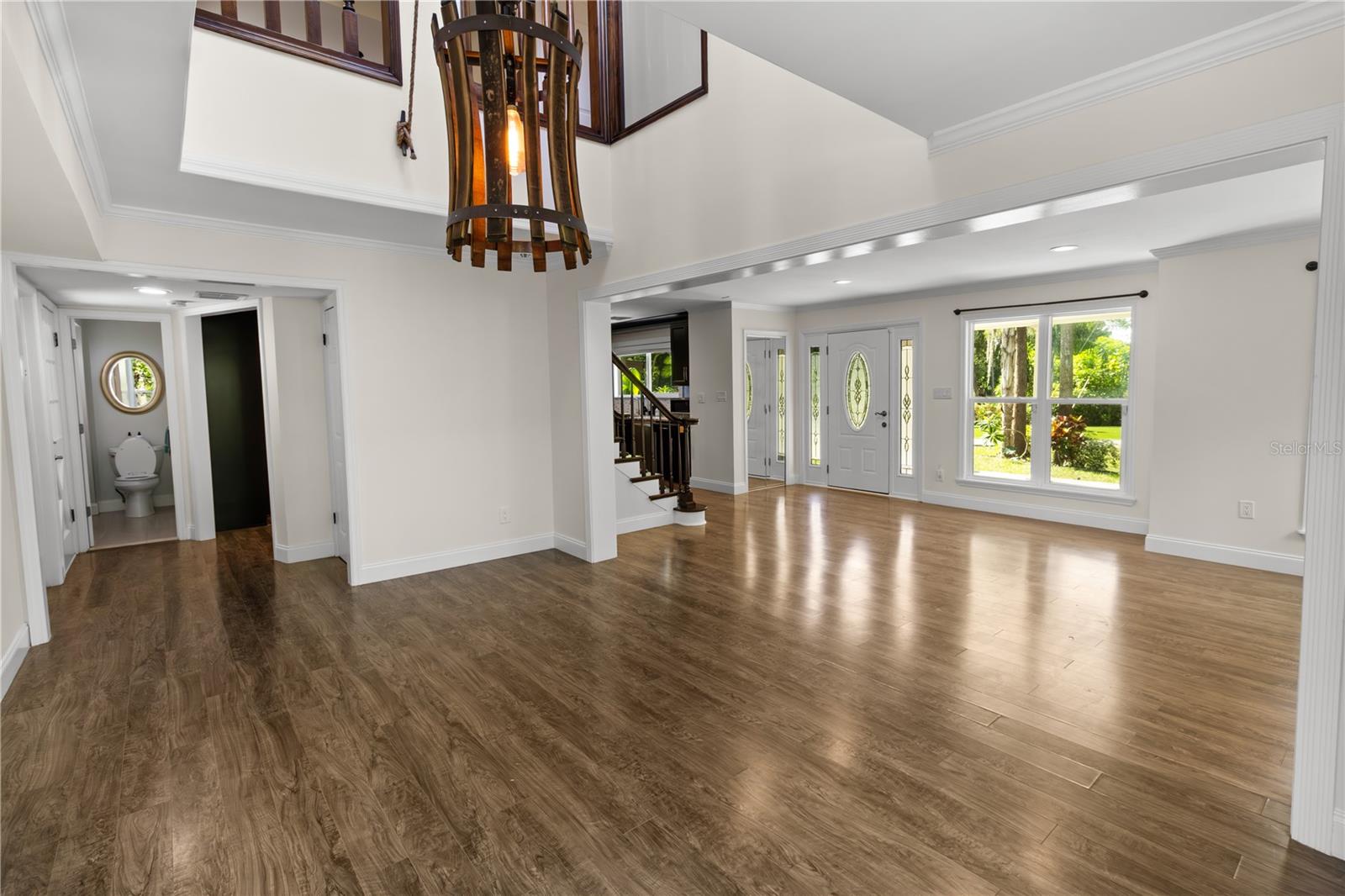 Listing photo id 7 for 2202 Amity Court