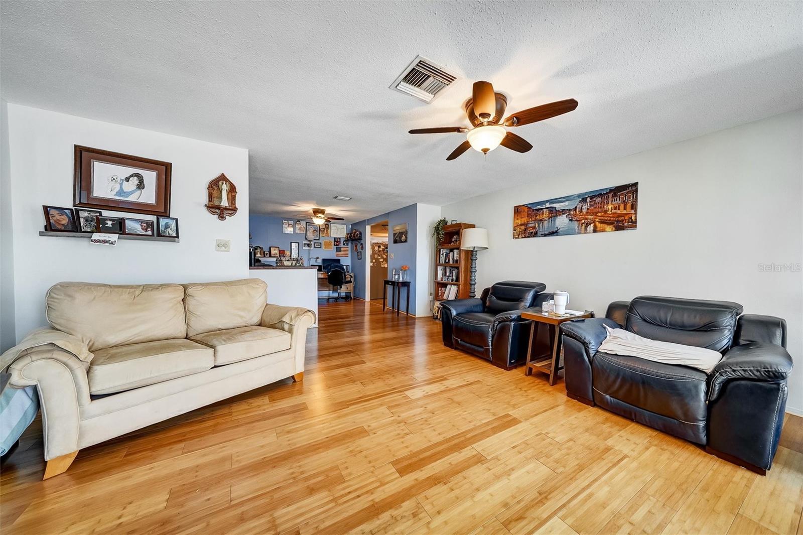 Image 3 of 17 For 7118 Cherry Laurel Drive