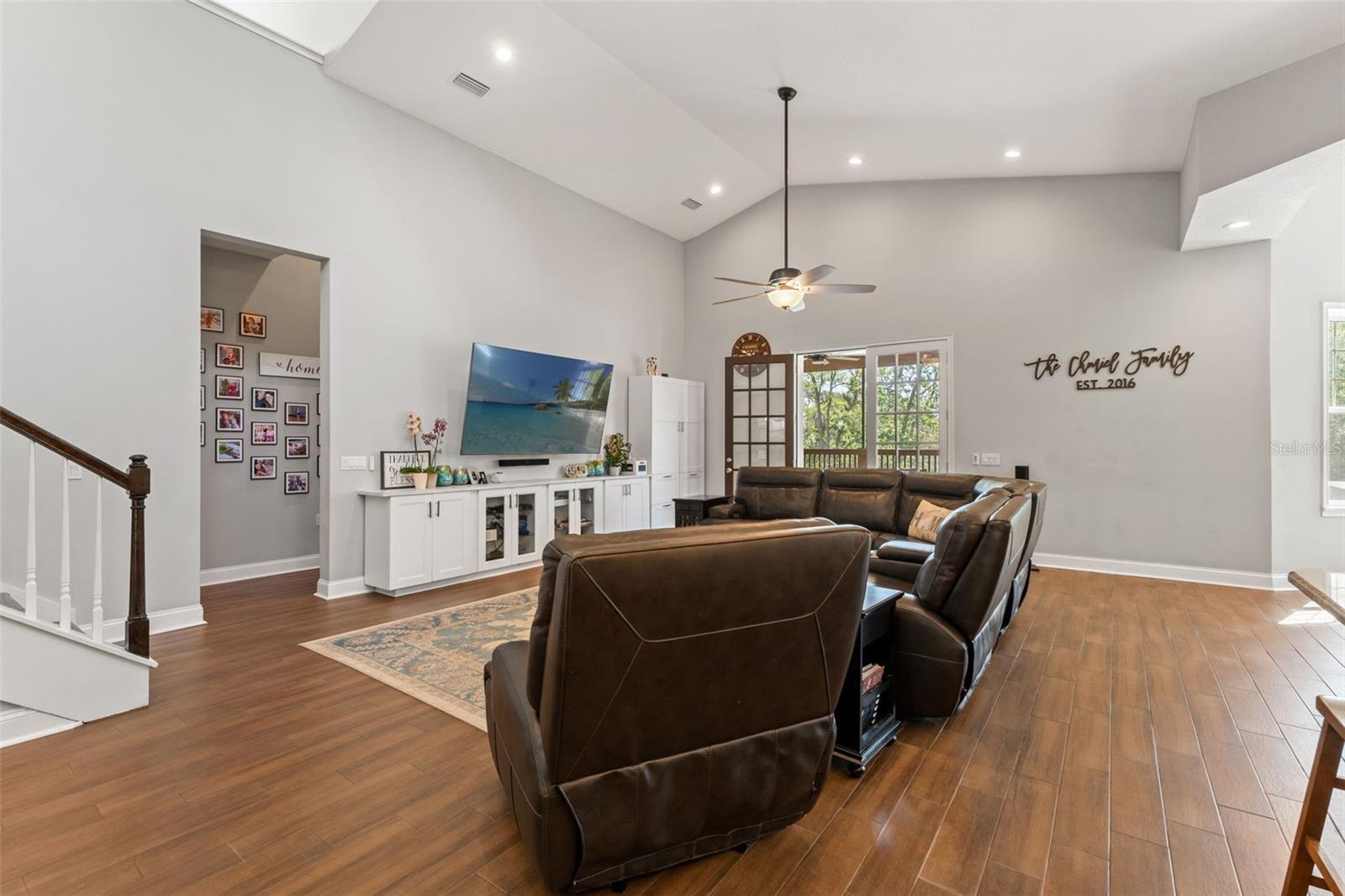 Image 8 of 81 For 25487 Dan Brown Hill Road