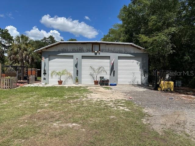Listing photo id 1 for 765 Rhyme Point