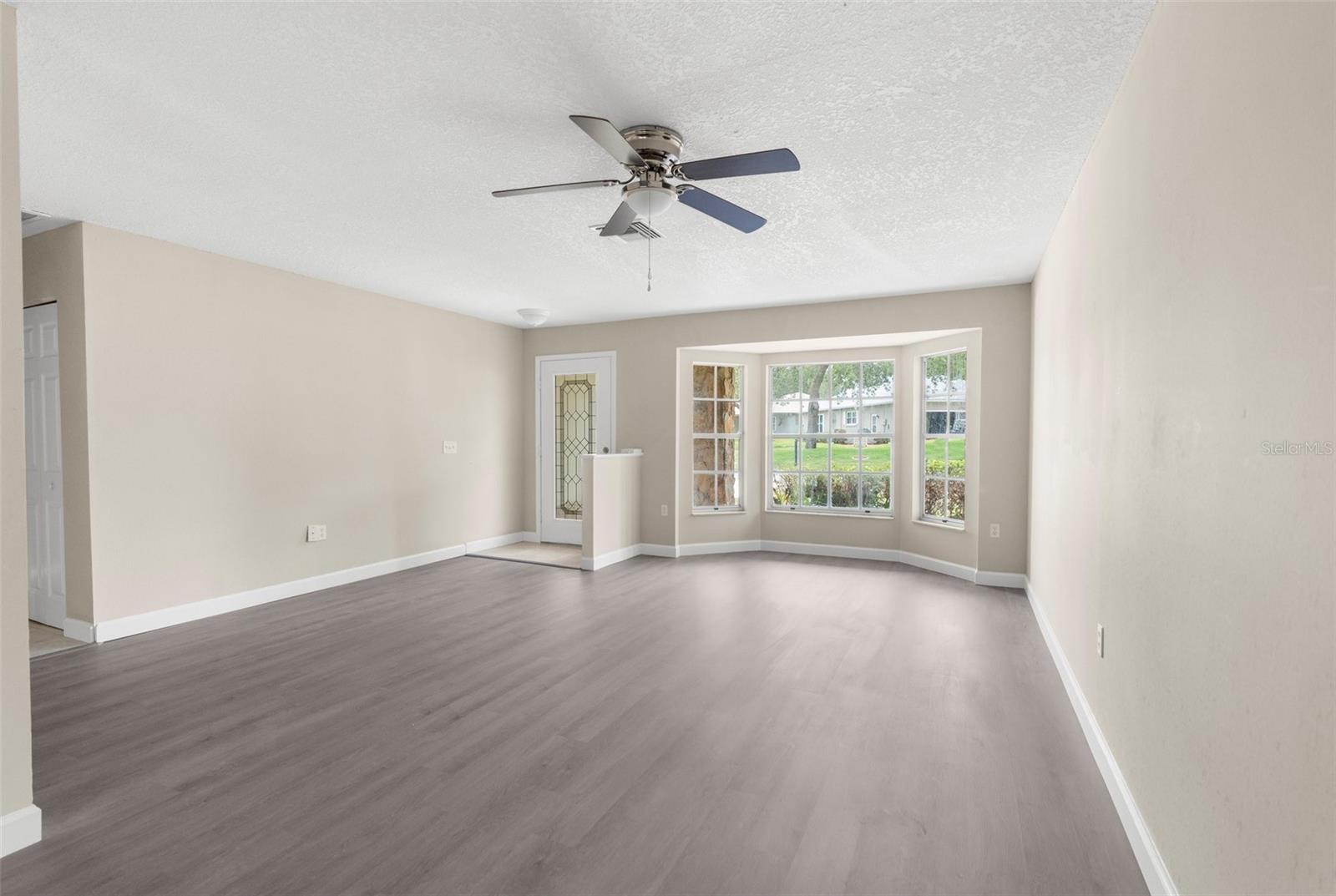 Image 7 of 26 For 6509 Pine Meadows Drive
