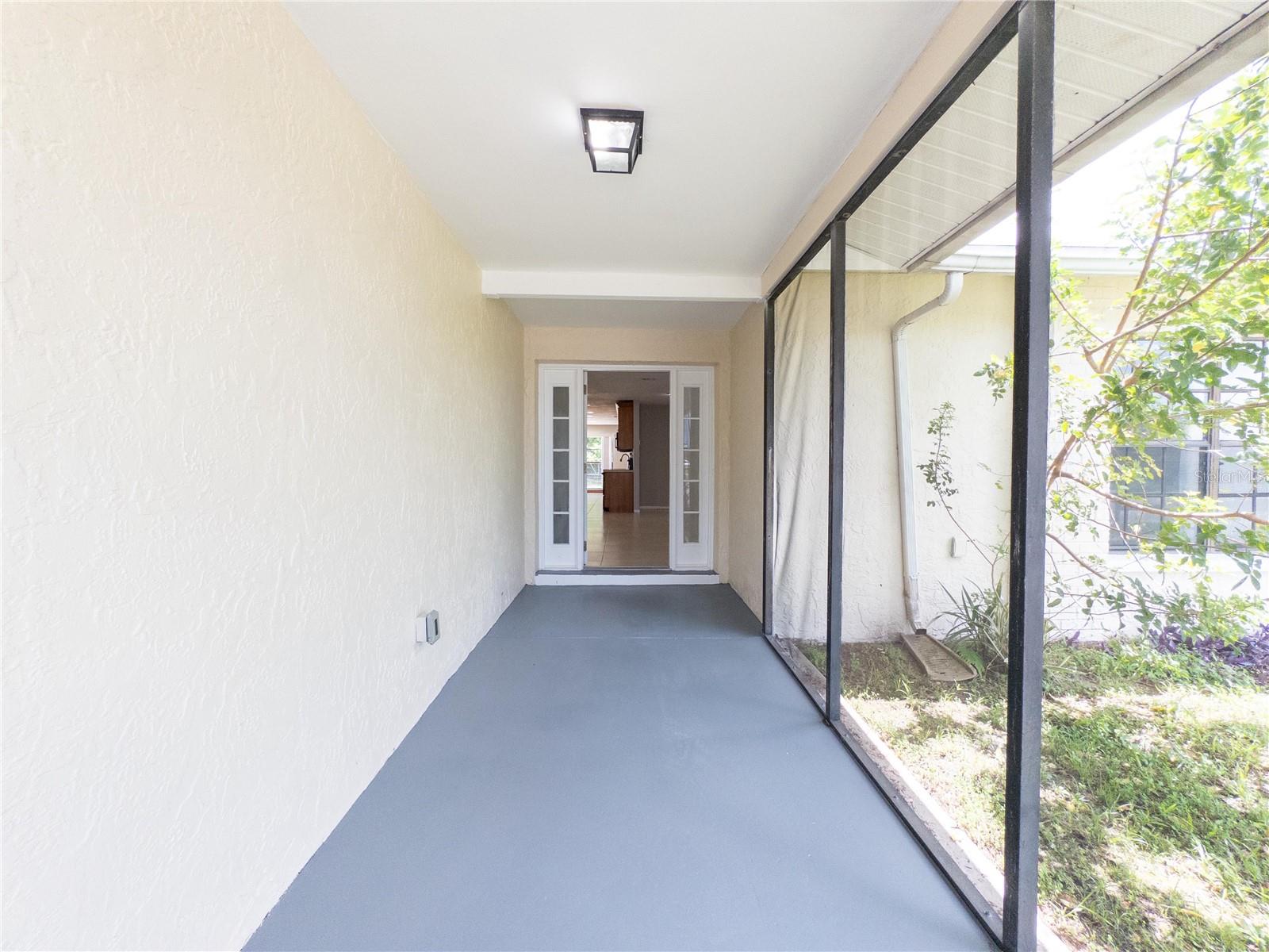Image 4 of 57 For 2414 San Luis Road