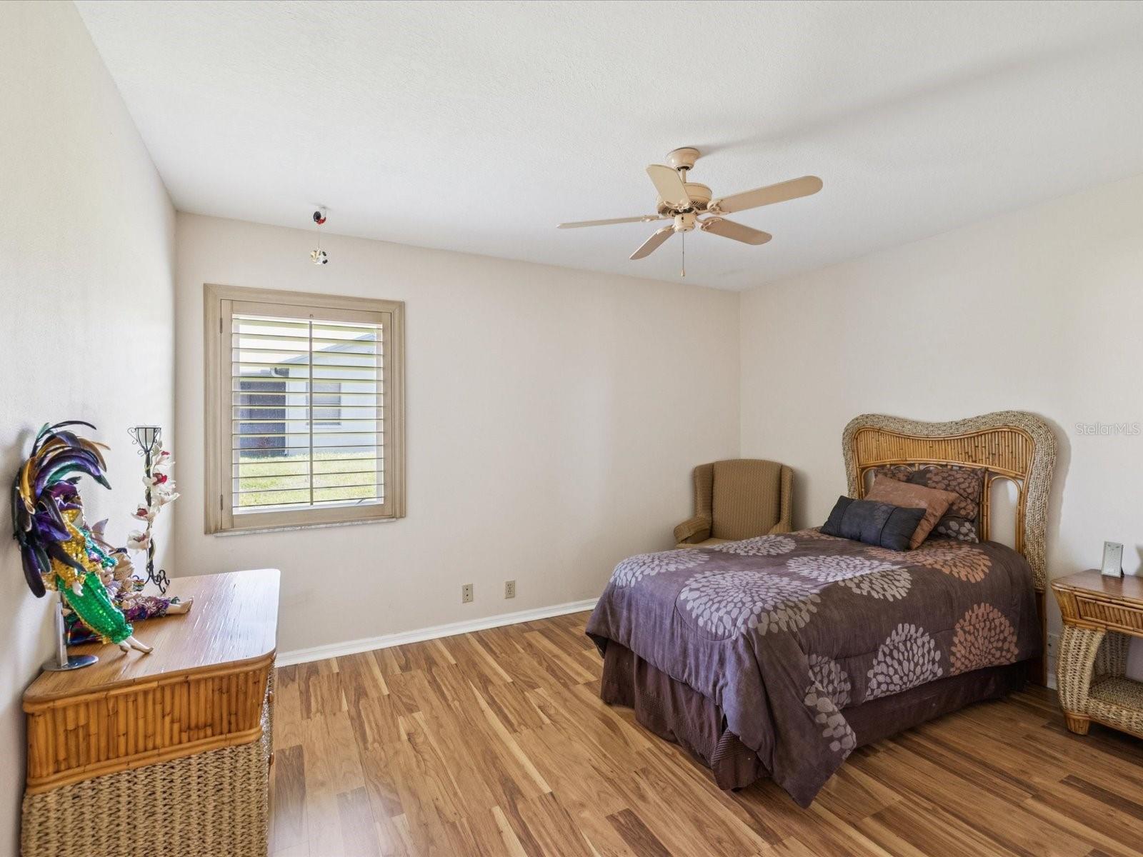 Listing photo id 28 for 8401 Pavilion Drive