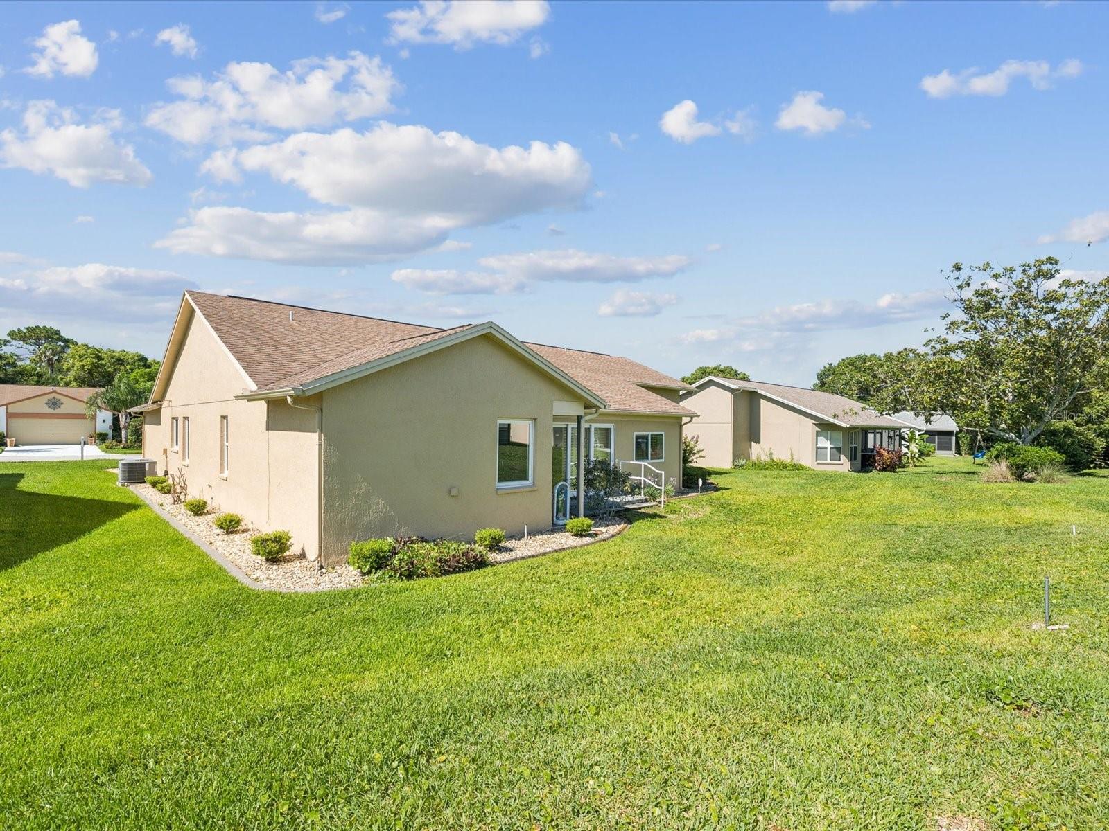 Listing photo id 36 for 8401 Pavilion Drive