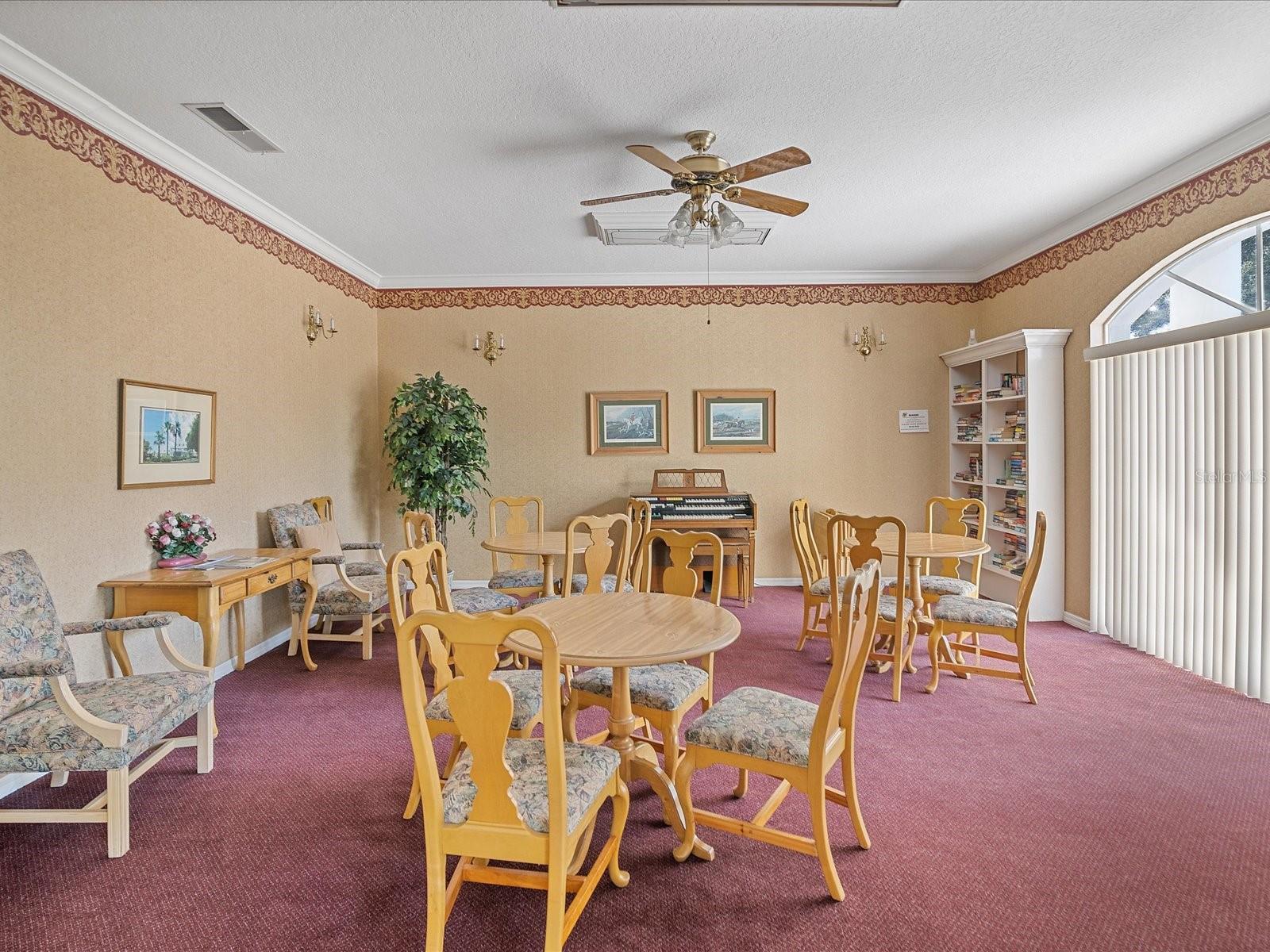 Listing photo id 55 for 8401 Pavilion Drive