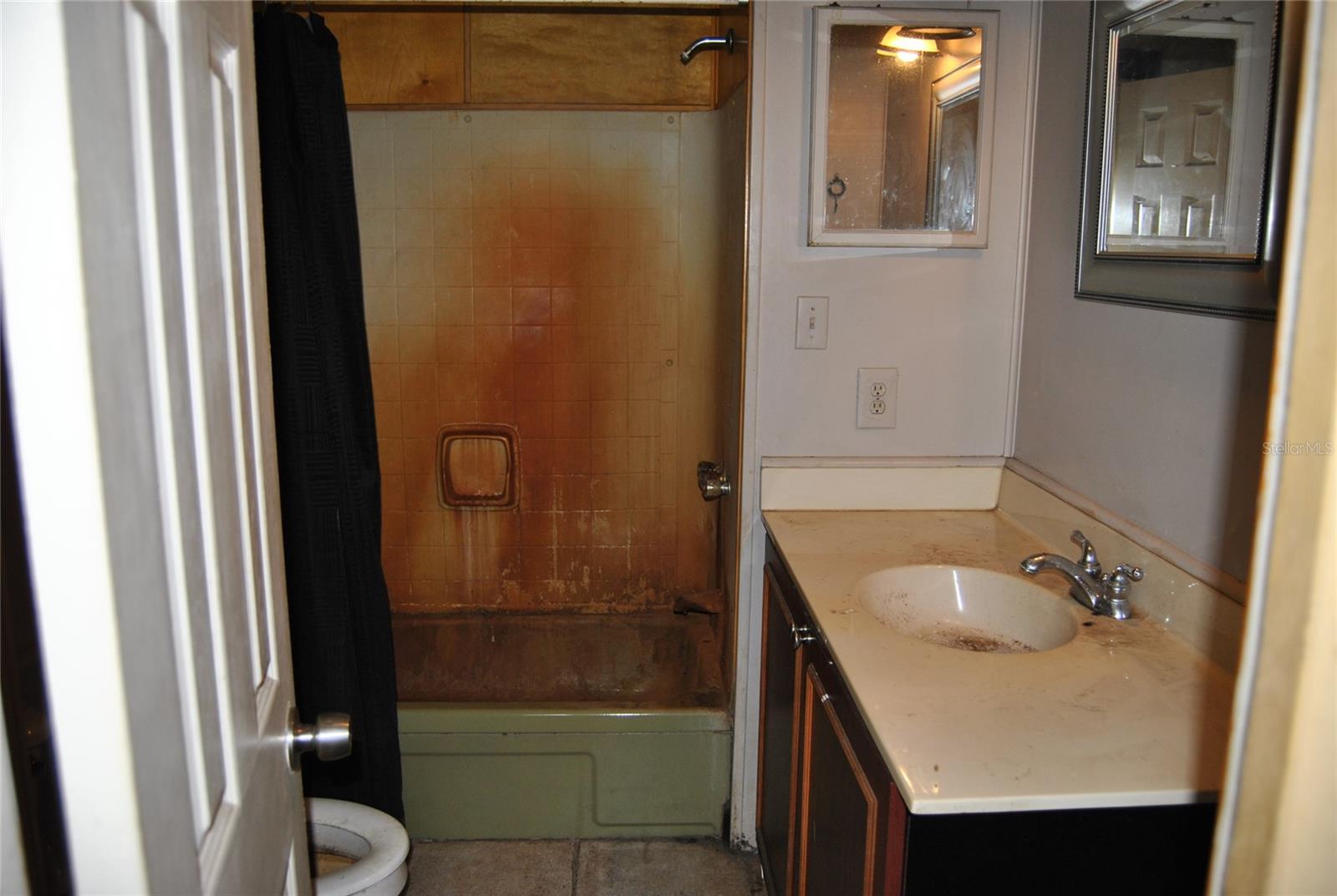 Image 11 of 22 For 12437 Parkwood Street