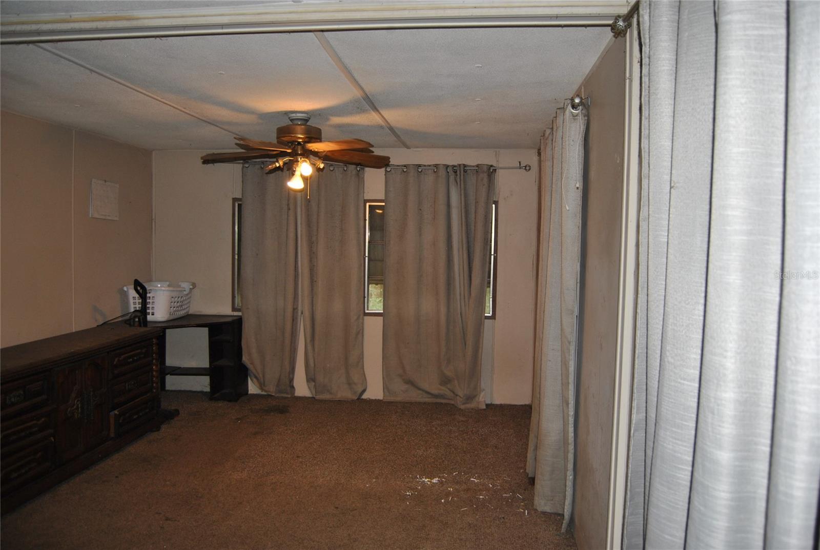 Image 13 of 22 For 12437 Parkwood Street