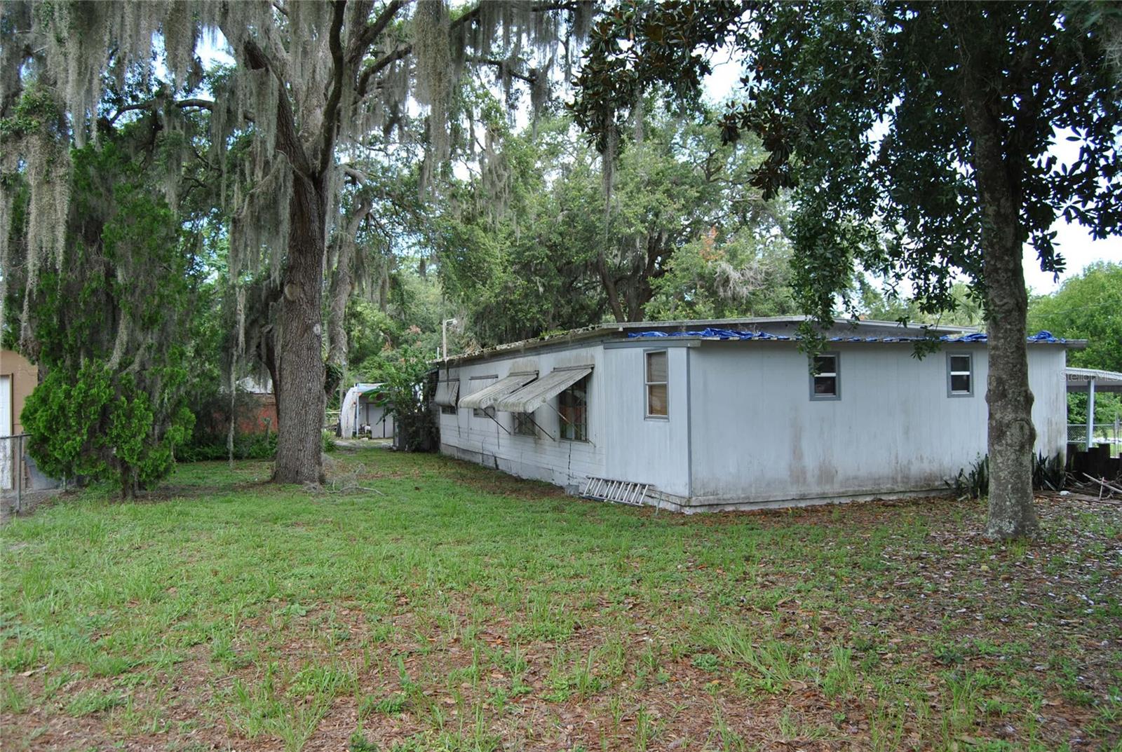 Image 18 of 22 For 12437 Parkwood Street