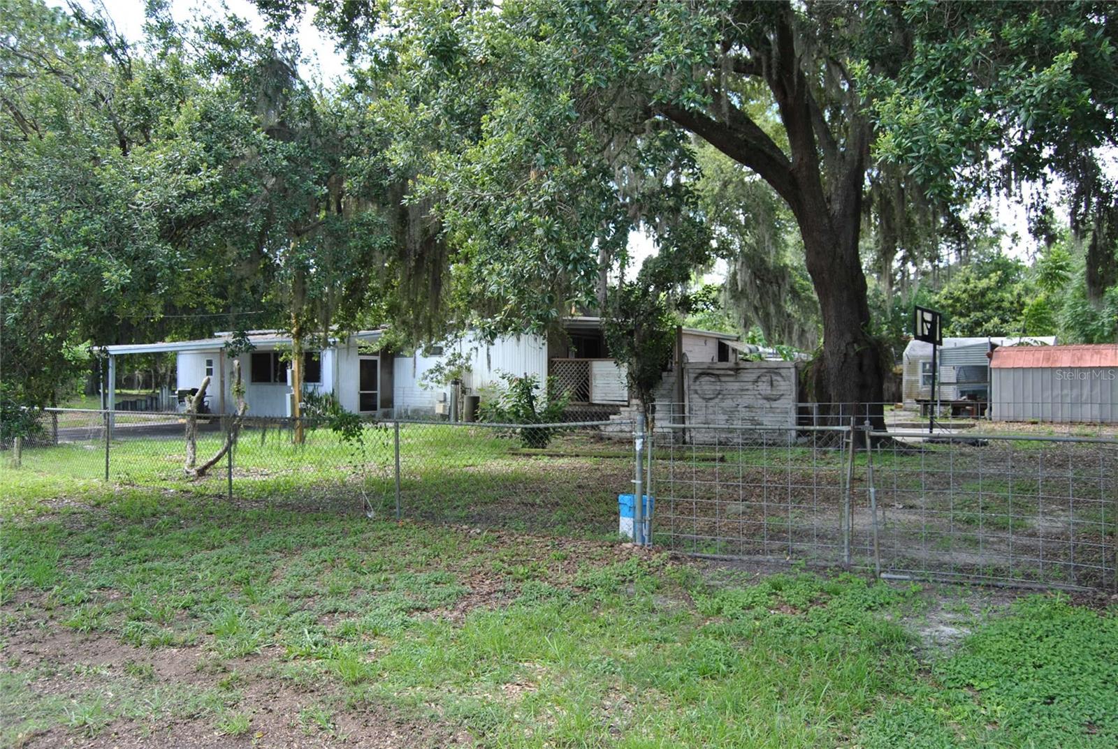 Image 4 of 22 For 12437 Parkwood Street