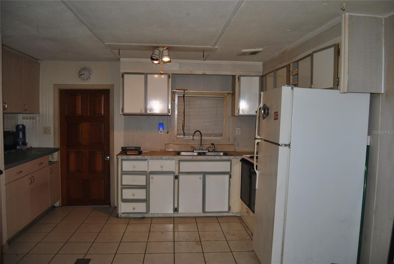 Image 7 of 22 For 12437 Parkwood Street