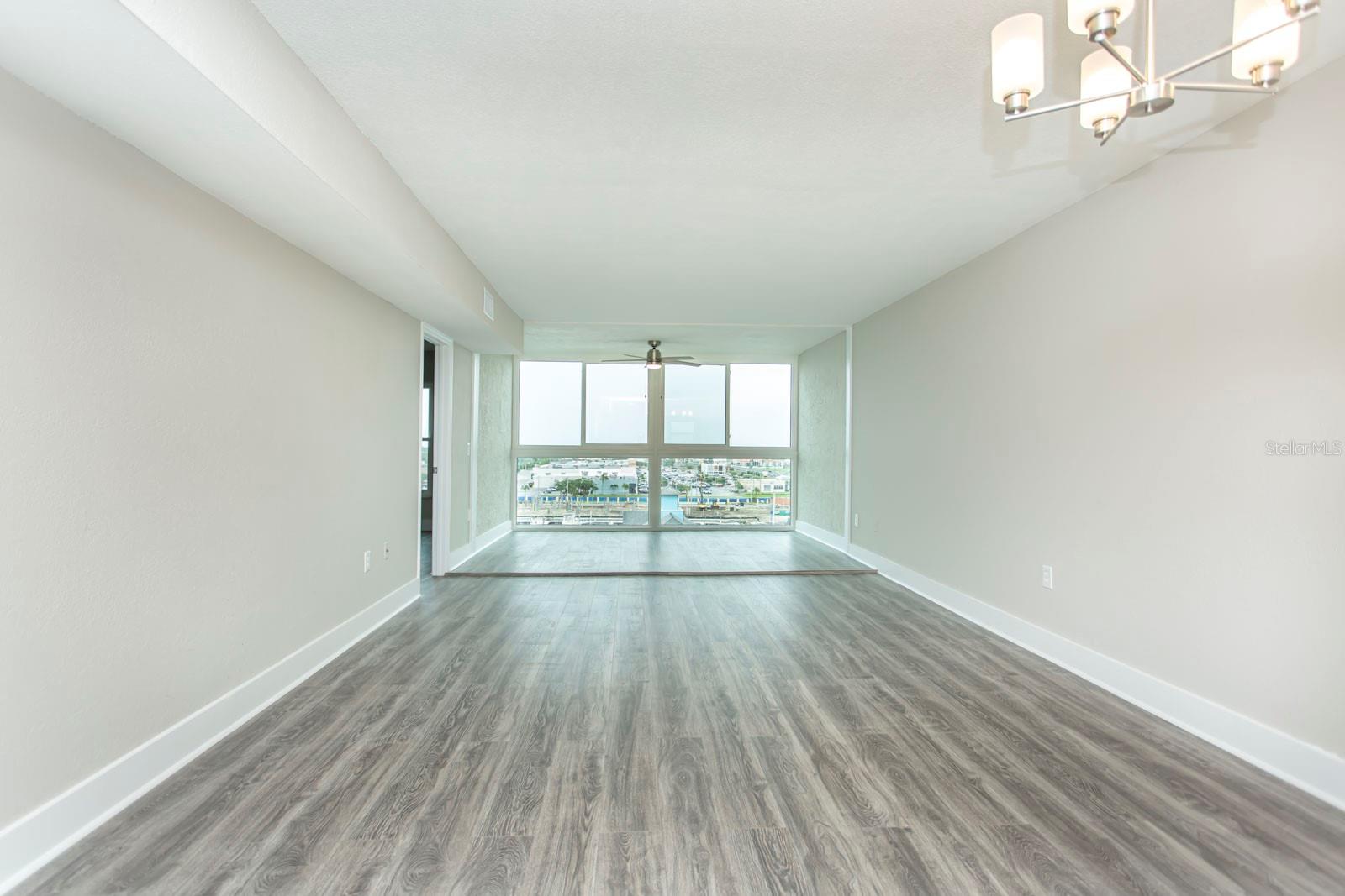 Image 16 of 65 For 4939 Floramar Terrace 812