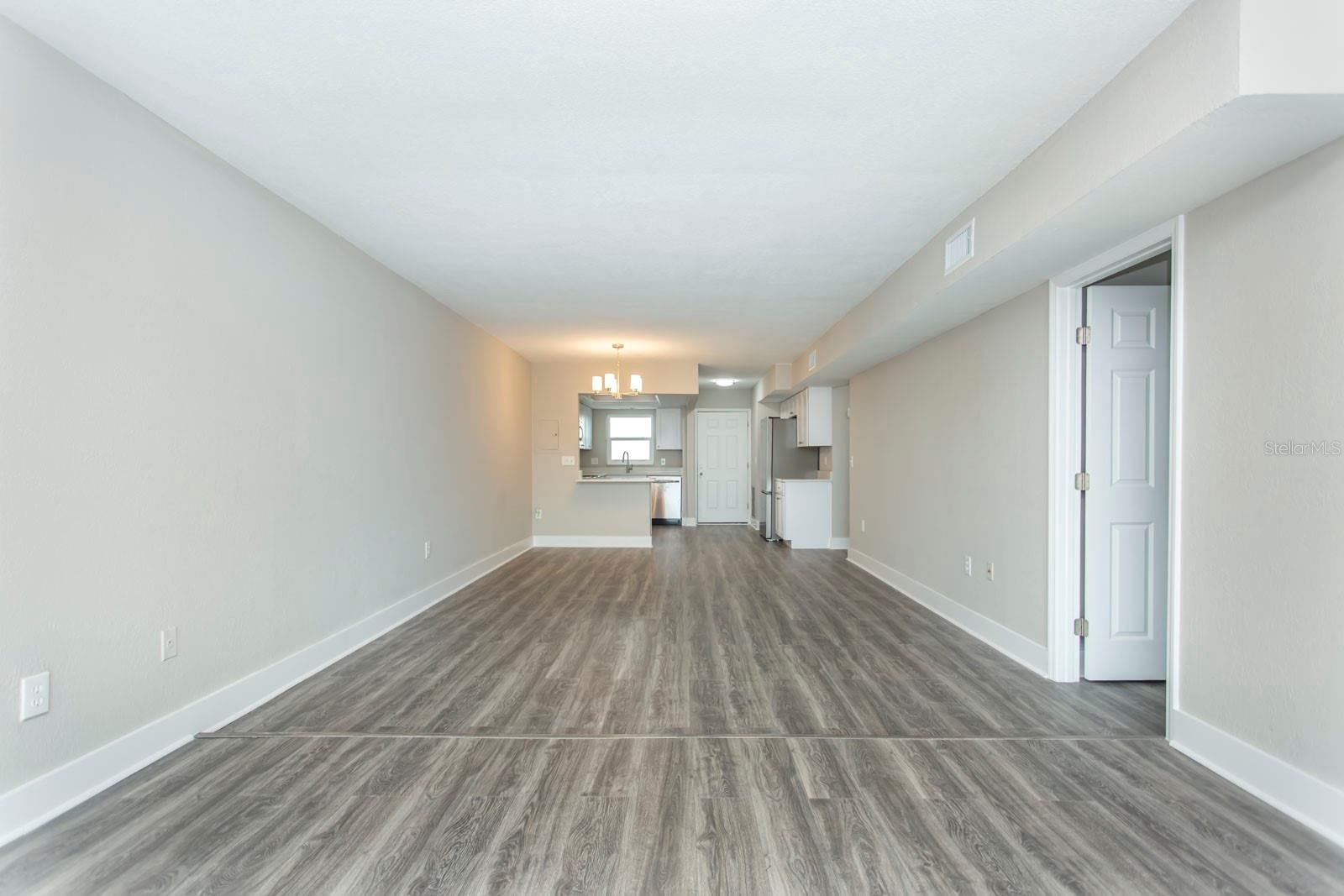 Image 20 of 65 For 4939 Floramar Terrace 812