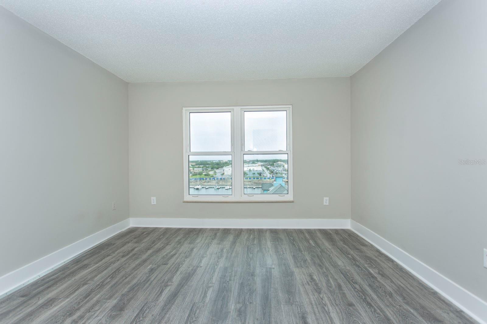 Image 23 of 65 For 4939 Floramar Terrace 812