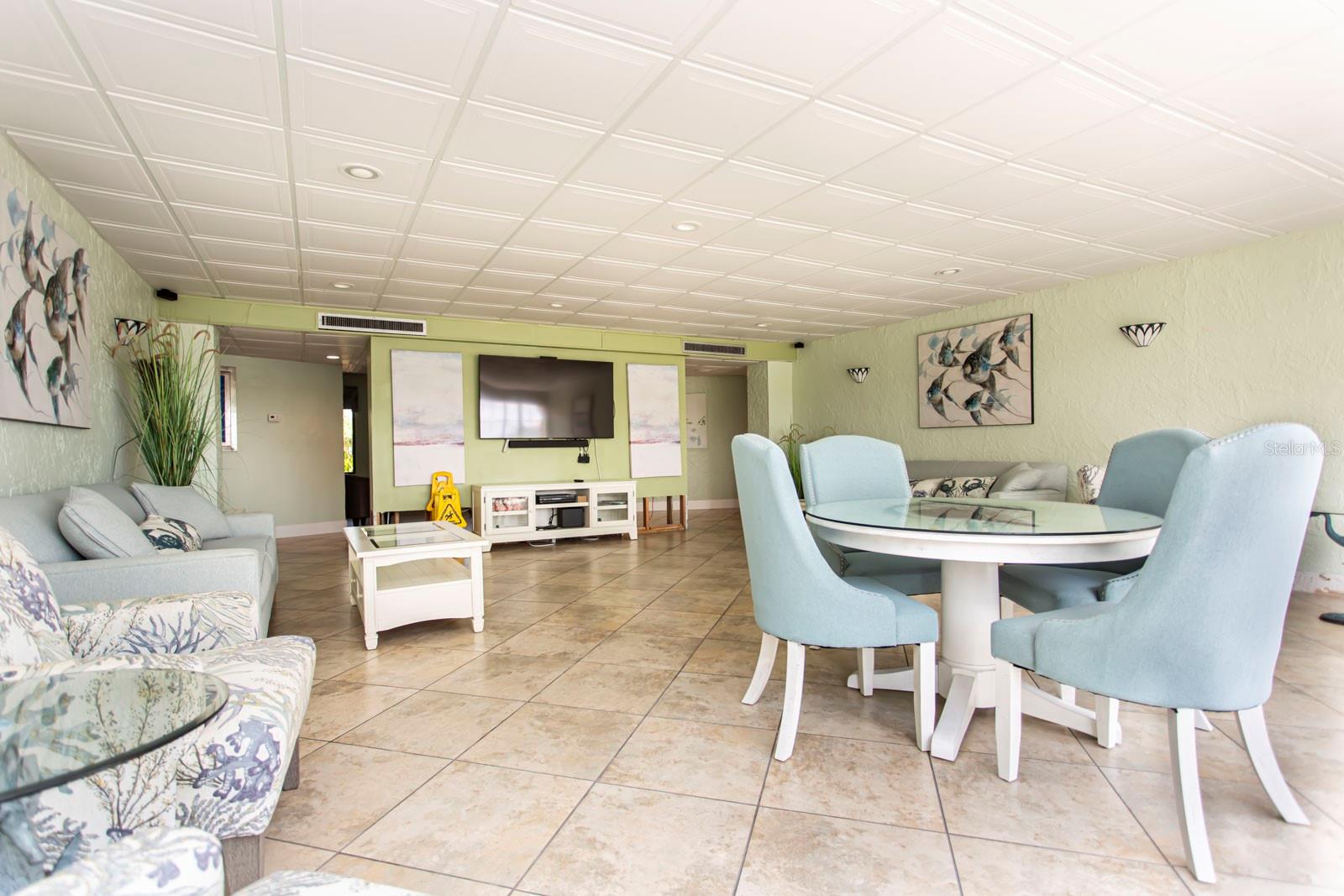 Image 33 of 65 For 4939 Floramar Terrace 812