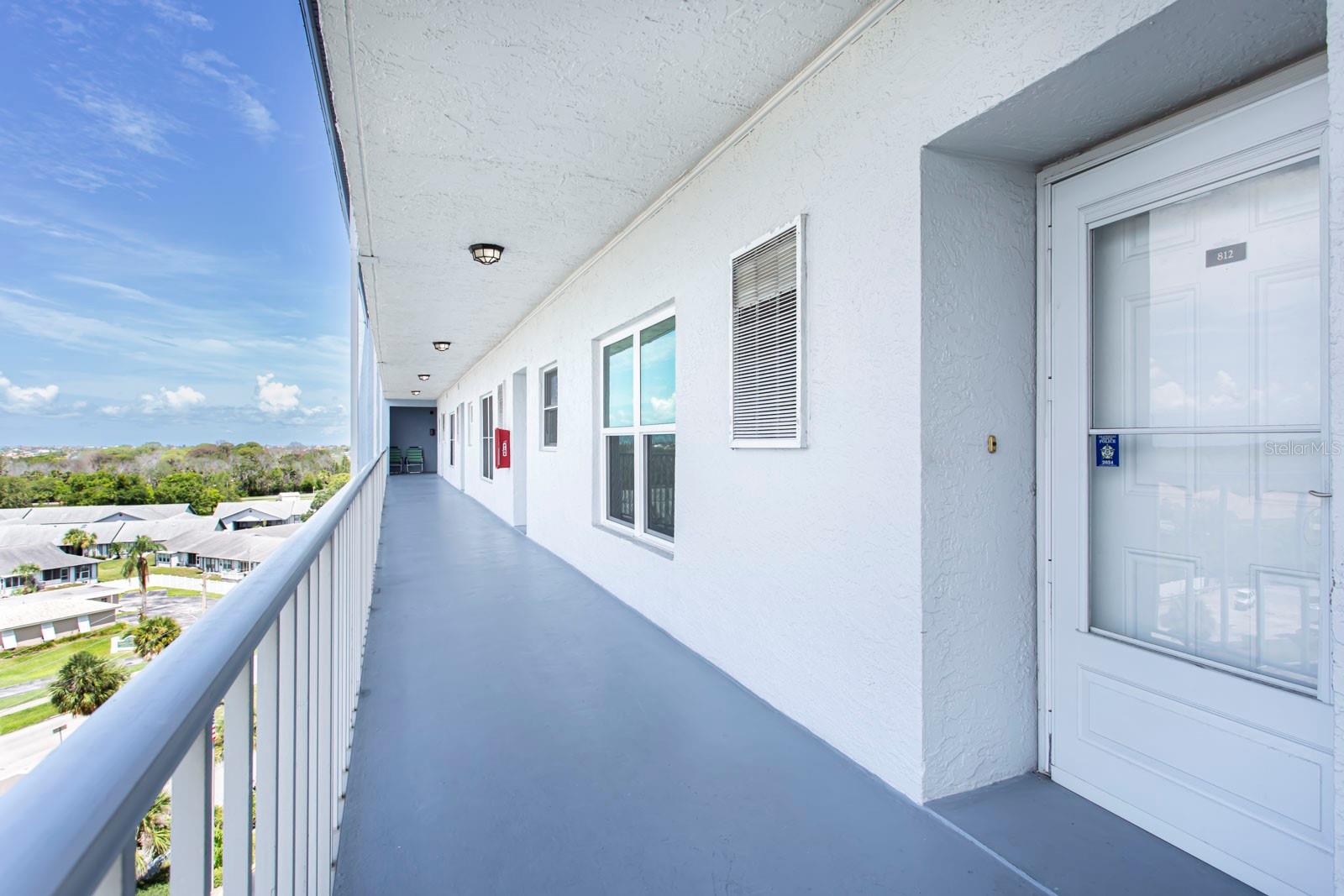 Image 4 of 65 For 4939 Floramar Terrace 812