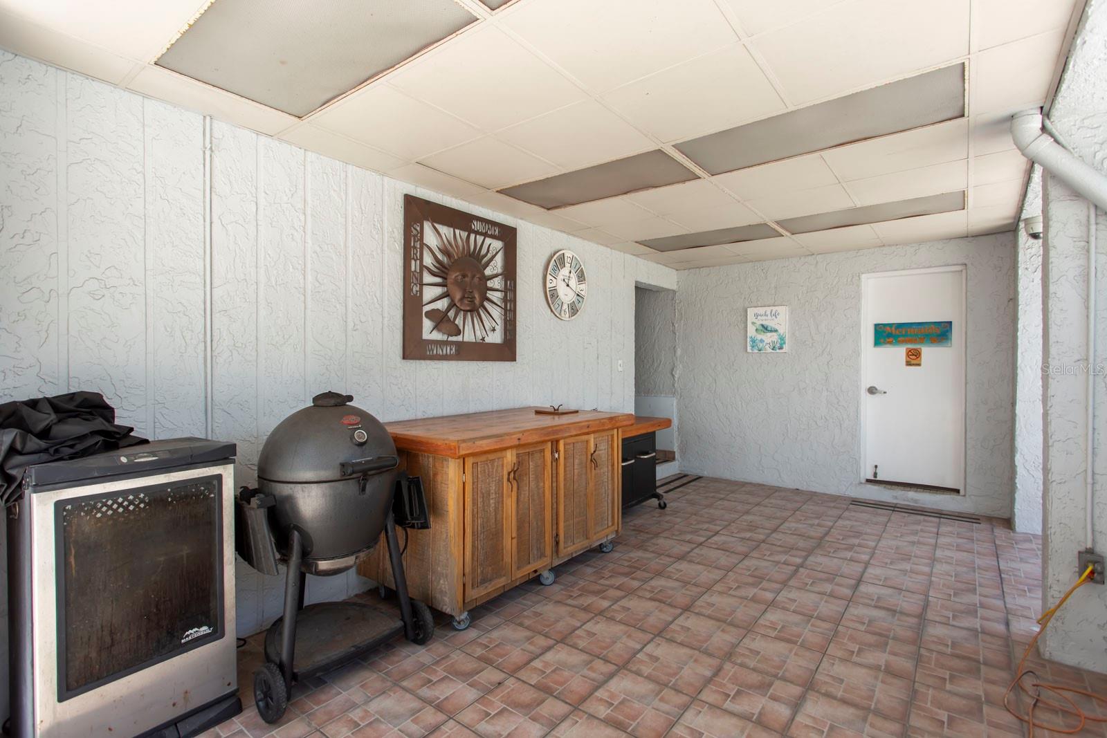 Image 51 of 65 For 4939 Floramar Terrace 812