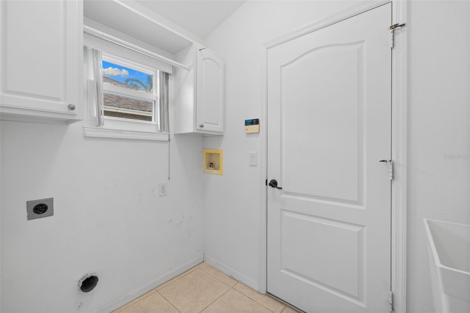 Image 11 of 36 For 252 Arbor Woods Circle