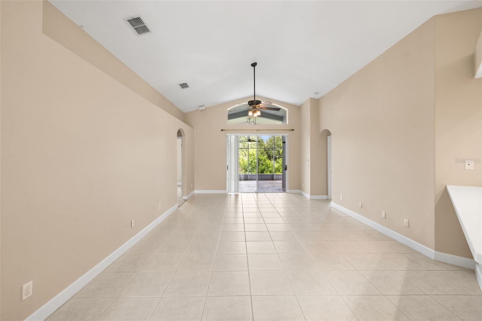 Image 4 of 36 For 252 Arbor Woods Circle