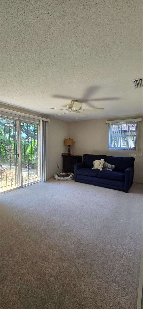 Image 14 of 42 For 10211 Oleander Drive