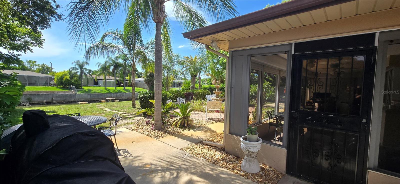 Image 28 of 42 For 10211 Oleander Drive