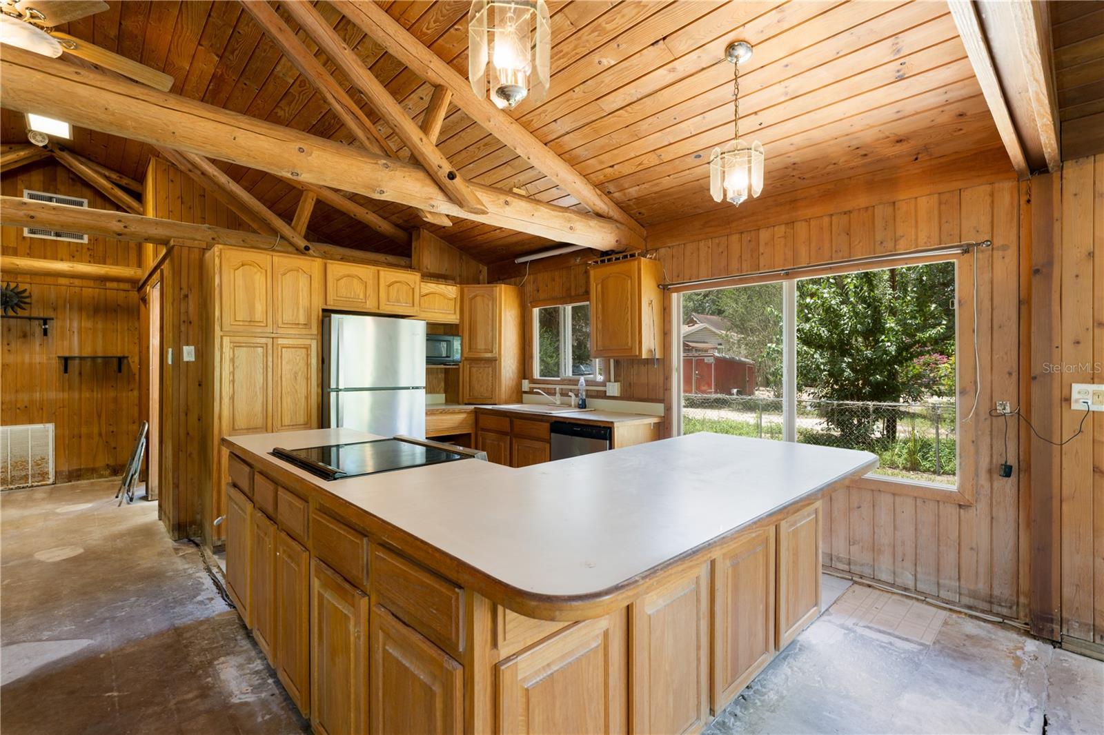 Image 16 of 52 For 6410 Amelia Lane
