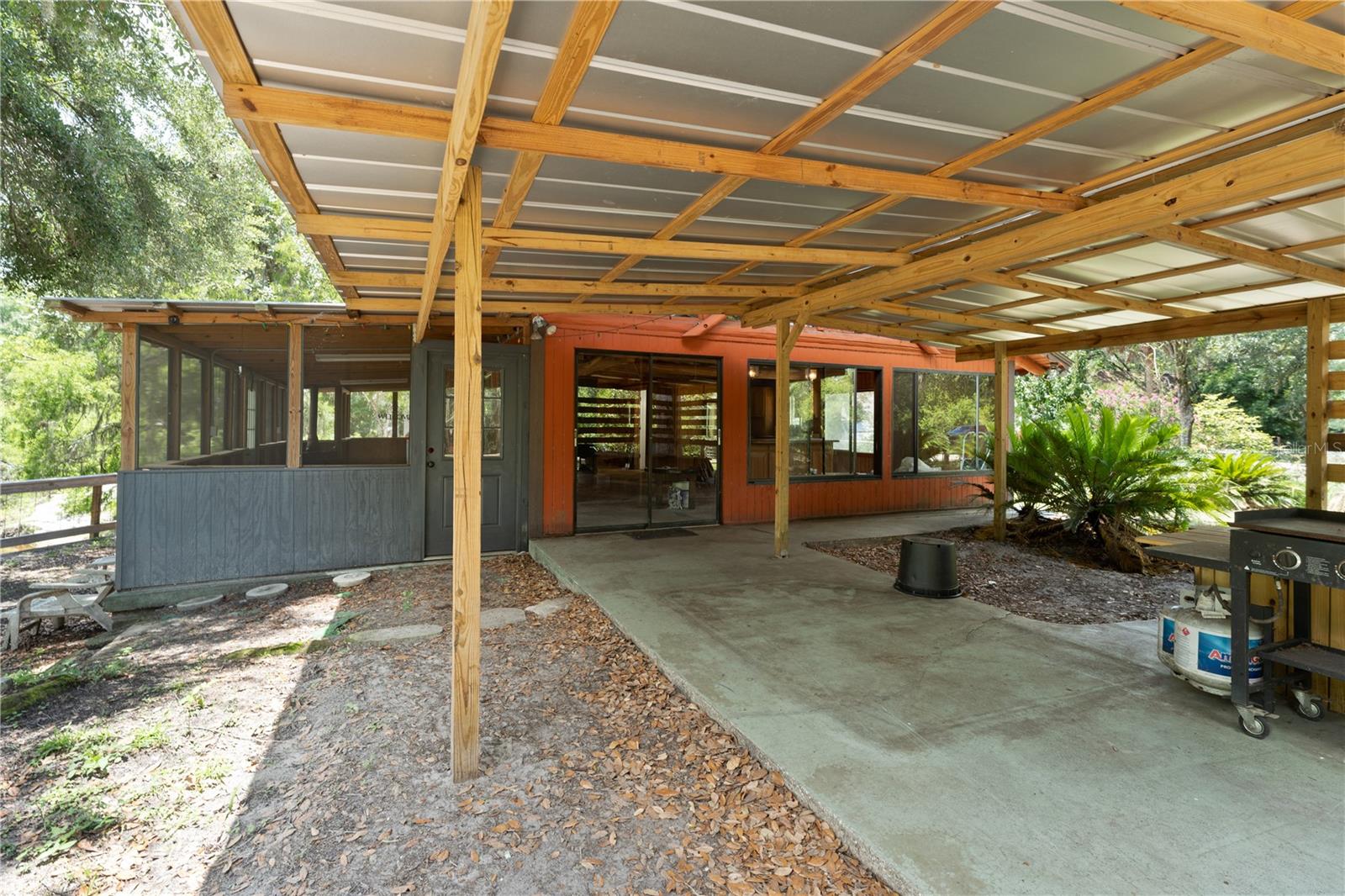 Image 8 of 52 For 6410 Amelia Lane