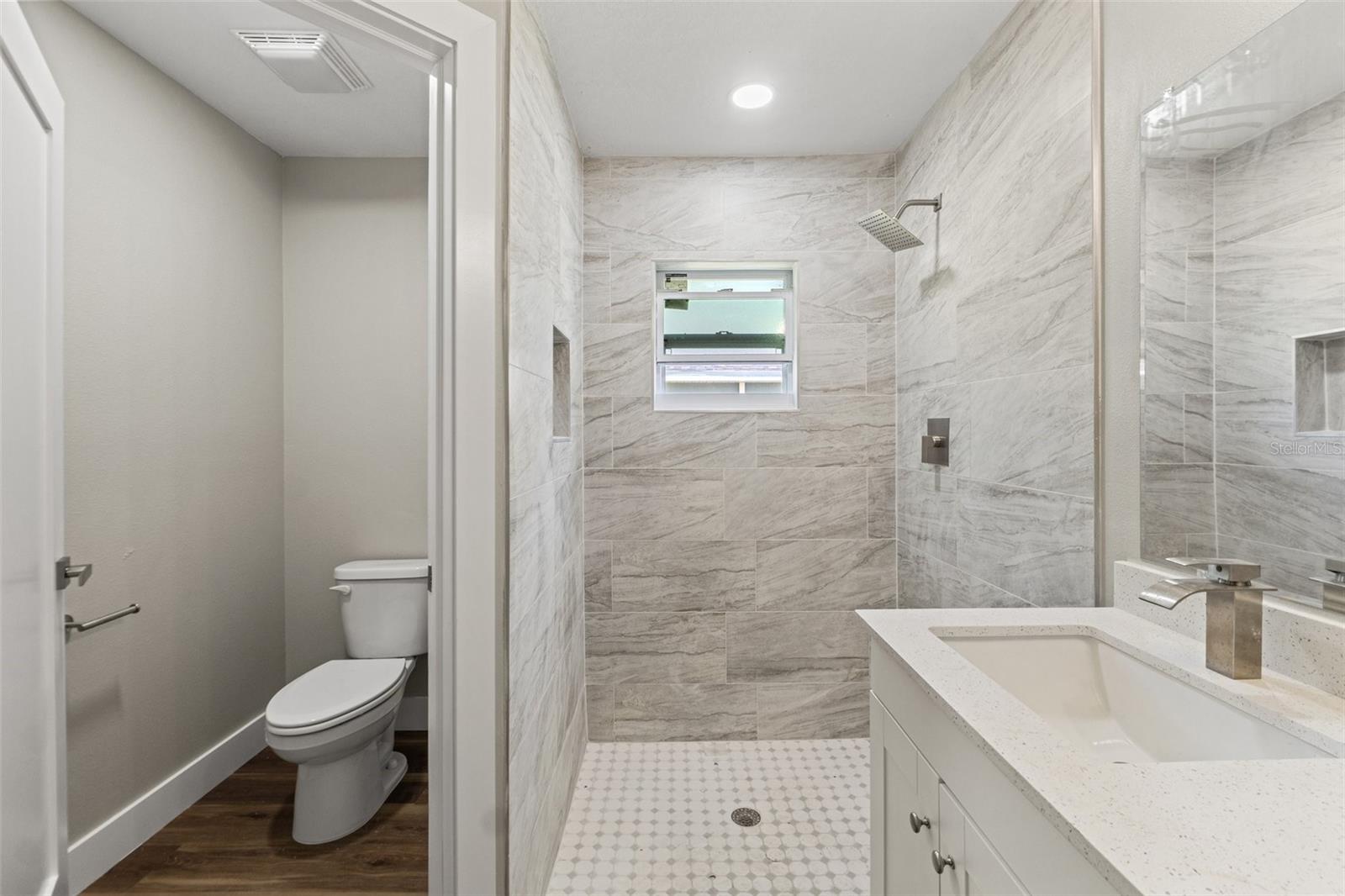 Image 24 of 34 For 8782 Sandree Drive