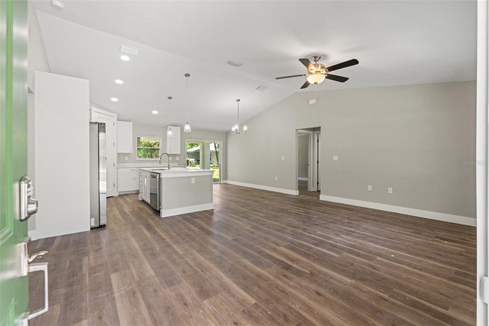 Image 6 of 34 For 8782 Sandree Drive