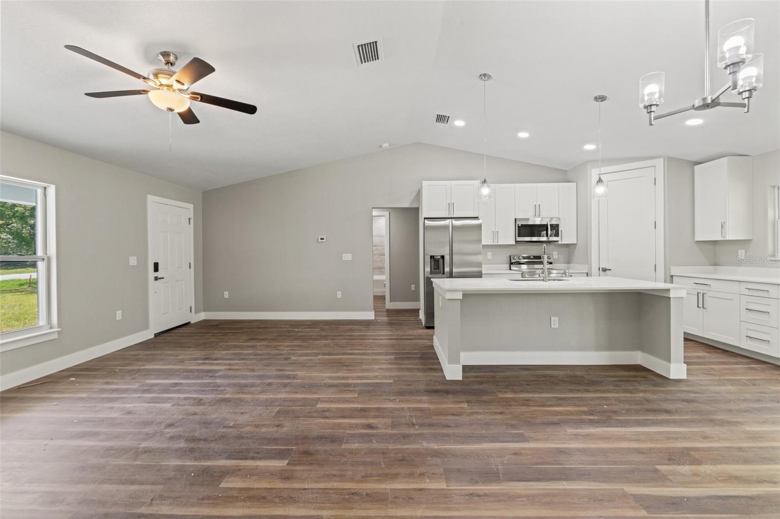Image 9 of 34 For 8782 Sandree Drive