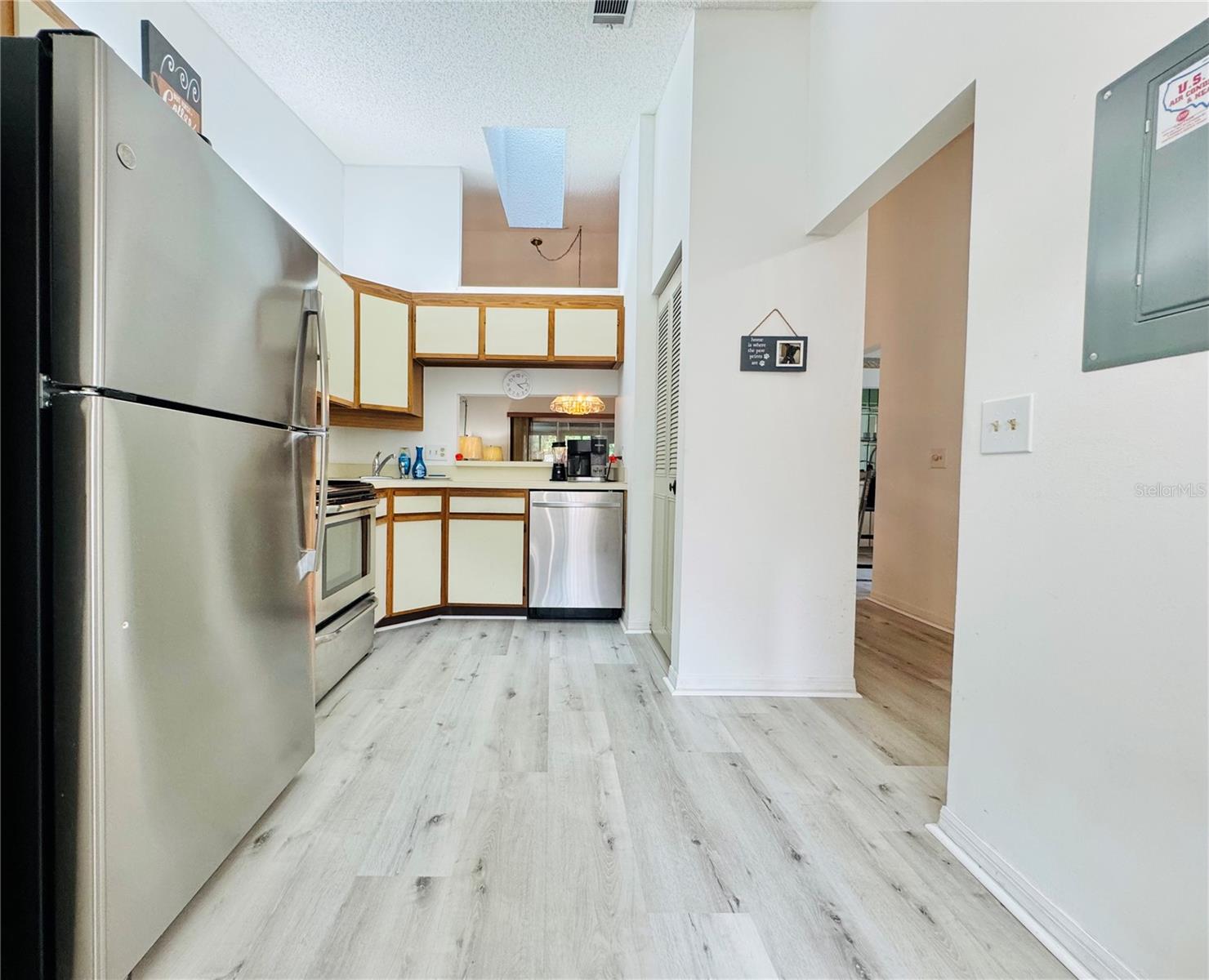 Image 27 of 56 For 13134 Cypress Hill Drive