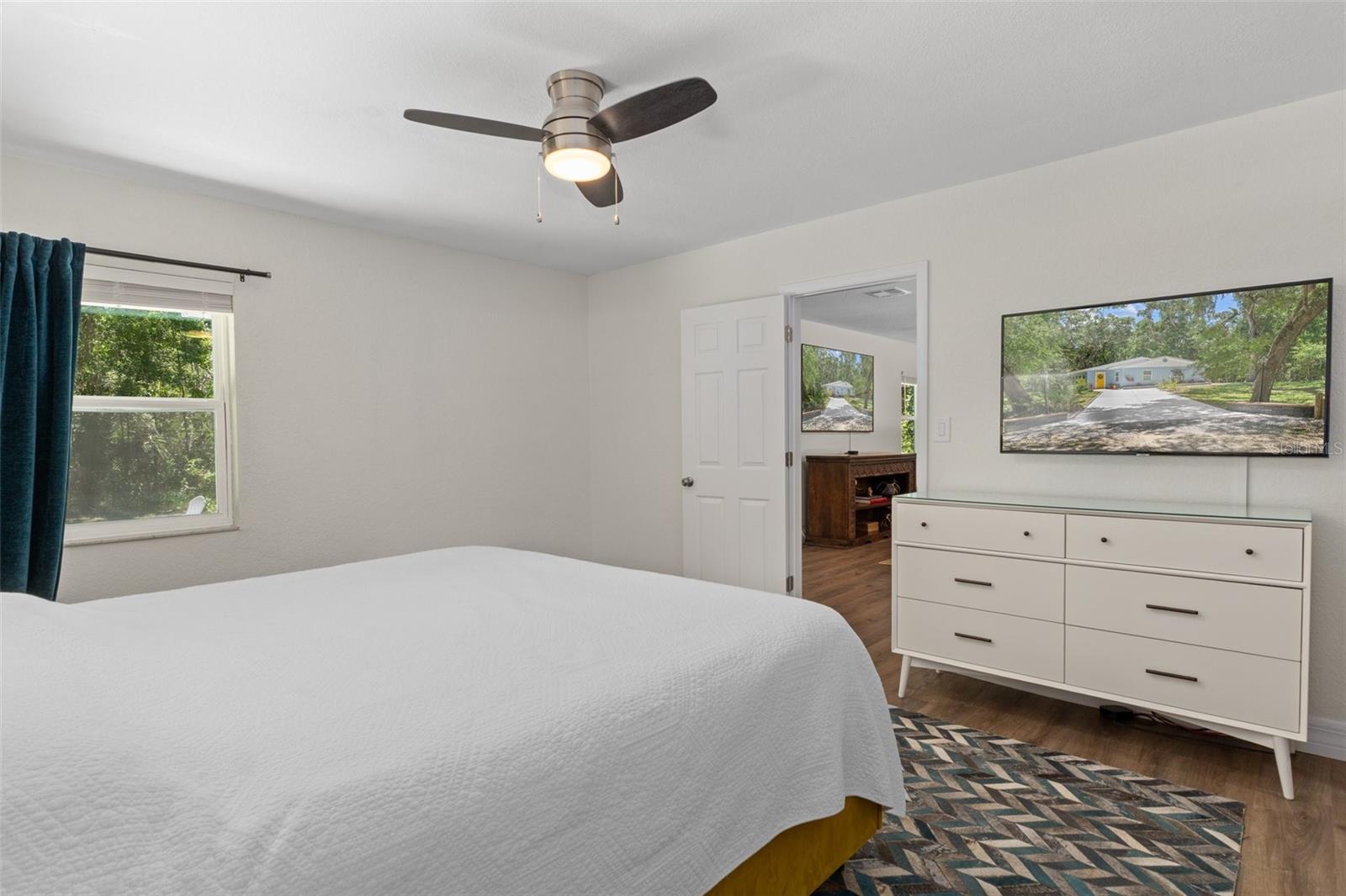Image 18 of 36 For 4645 Ironwood Point