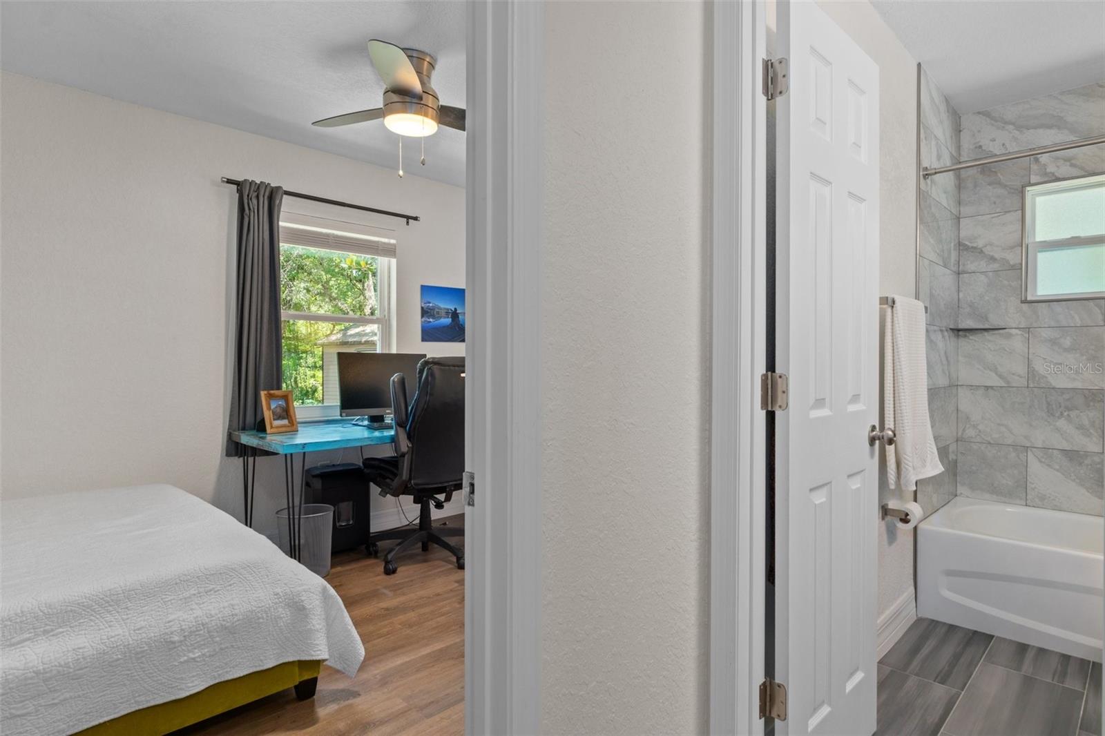 Image 22 of 36 For 4645 Ironwood Point