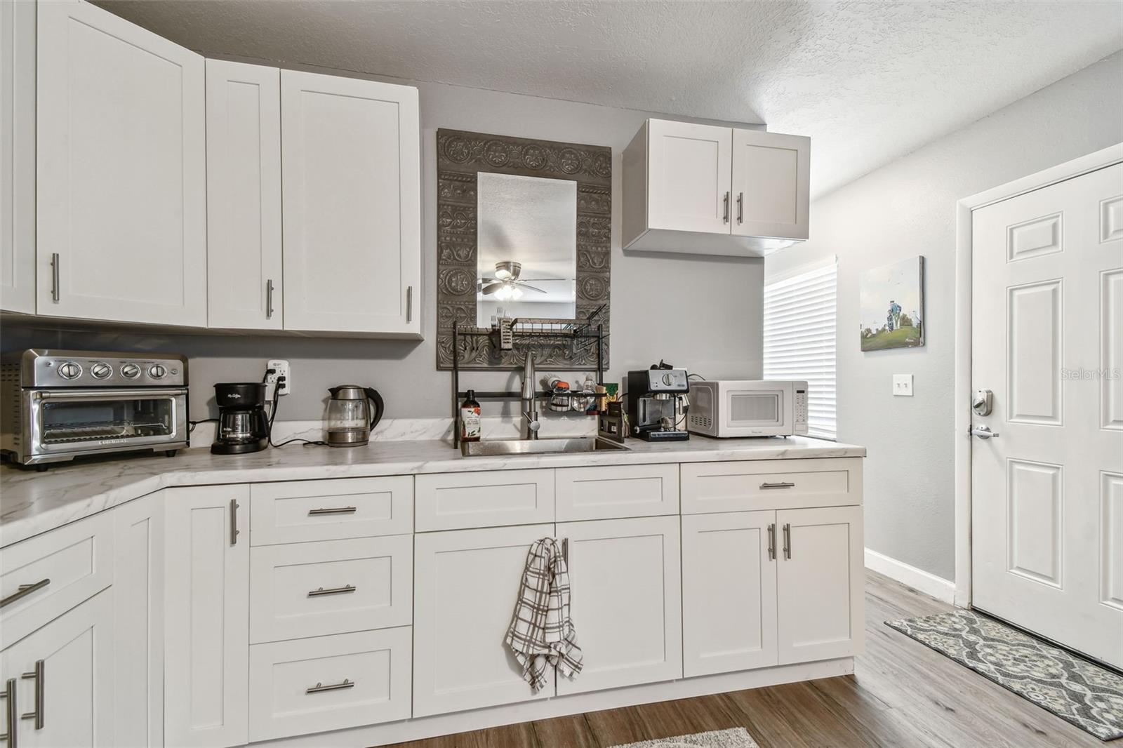 Image 21 of 71 For 4007 Renellie Drive