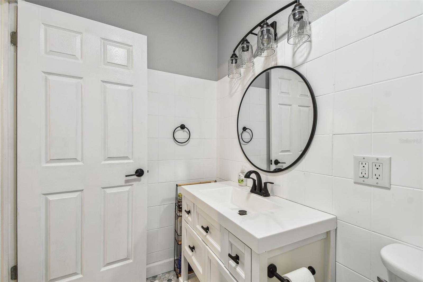 Image 30 of 71 For 4007 Renellie Drive