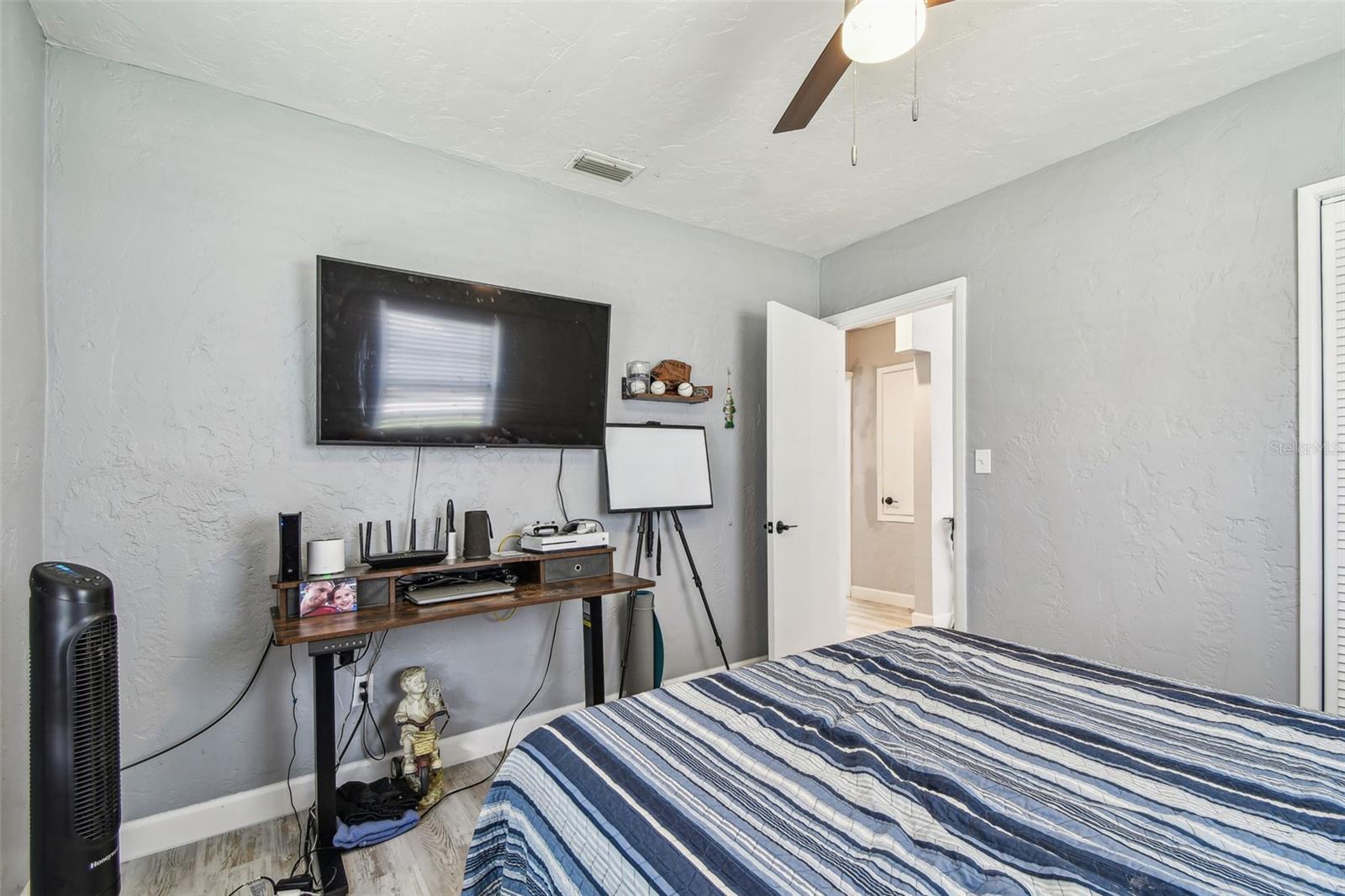 Image 45 of 71 For 4007 Renellie Drive