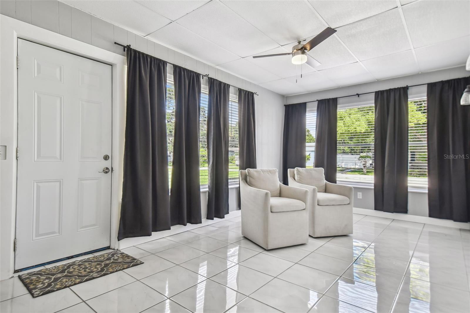 Image 54 of 71 For 4007 Renellie Drive