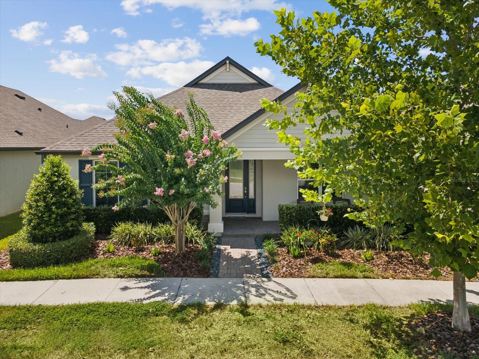 Listing photo id 41 for 3897 Villamore Lane