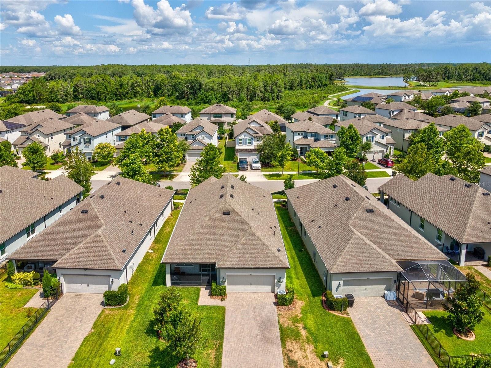 Listing photo id 51 for 3897 Villamore Lane