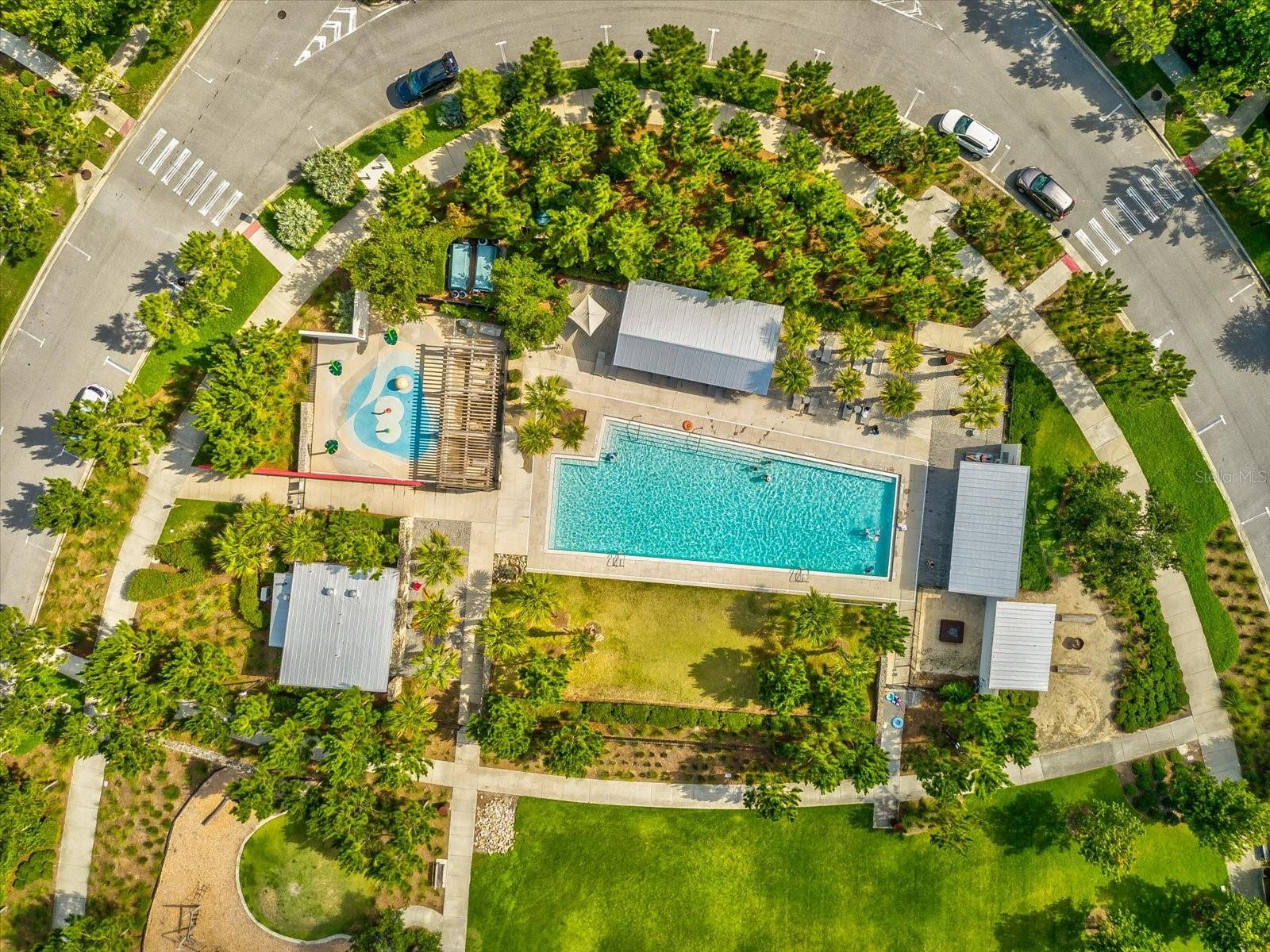 Listing photo id 74 for 3897 Villamore Lane