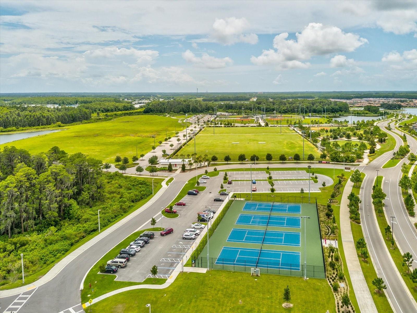 Listing photo id 81 for 3897 Villamore Lane