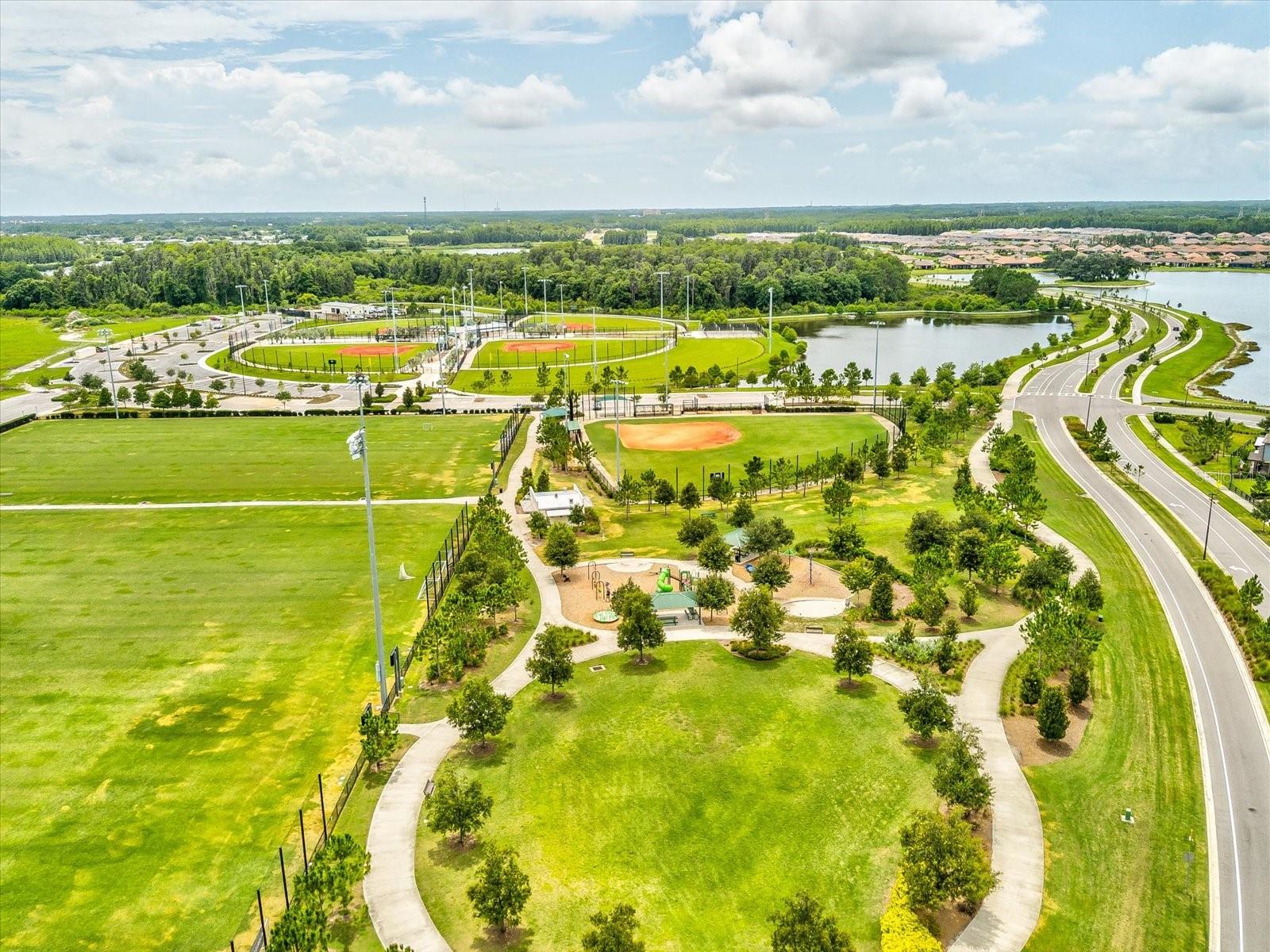 Listing photo id 83 for 3897 Villamore Lane