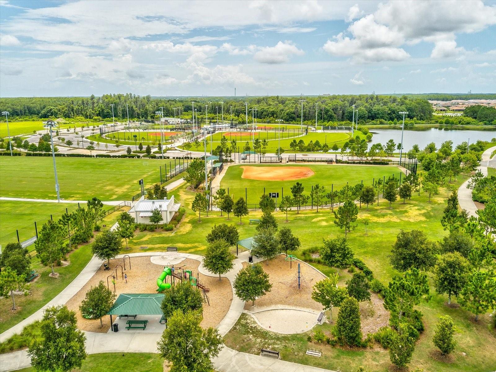 Listing photo id 84 for 3897 Villamore Lane