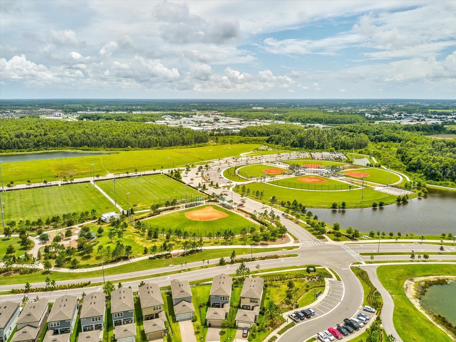 Listing photo id 85 for 3897 Villamore Lane